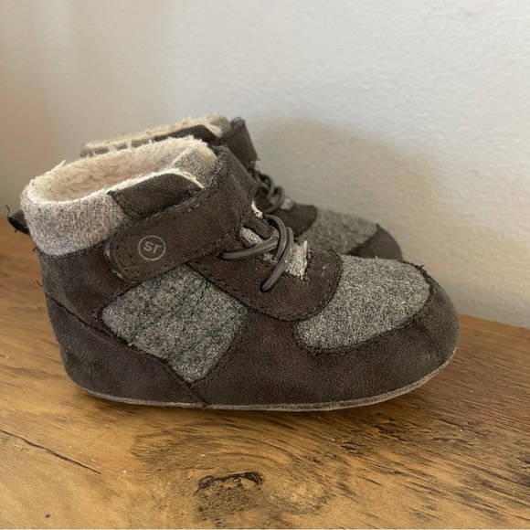 Stride Rite Boots Size 12 -18 months Grey/Crispin Wool Blend Faux Fur - Picture 2 of 8